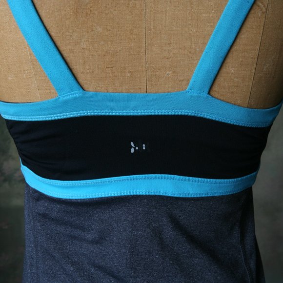 Kyodan Women's Workout Top Black and Gray with Blue Accents Color Blocking Small - Picture 5 of 8